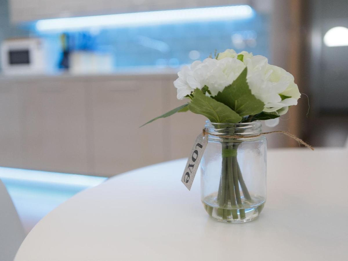 Live In Leeds Greenhill Bungalows ภายนอก รูปภาพ